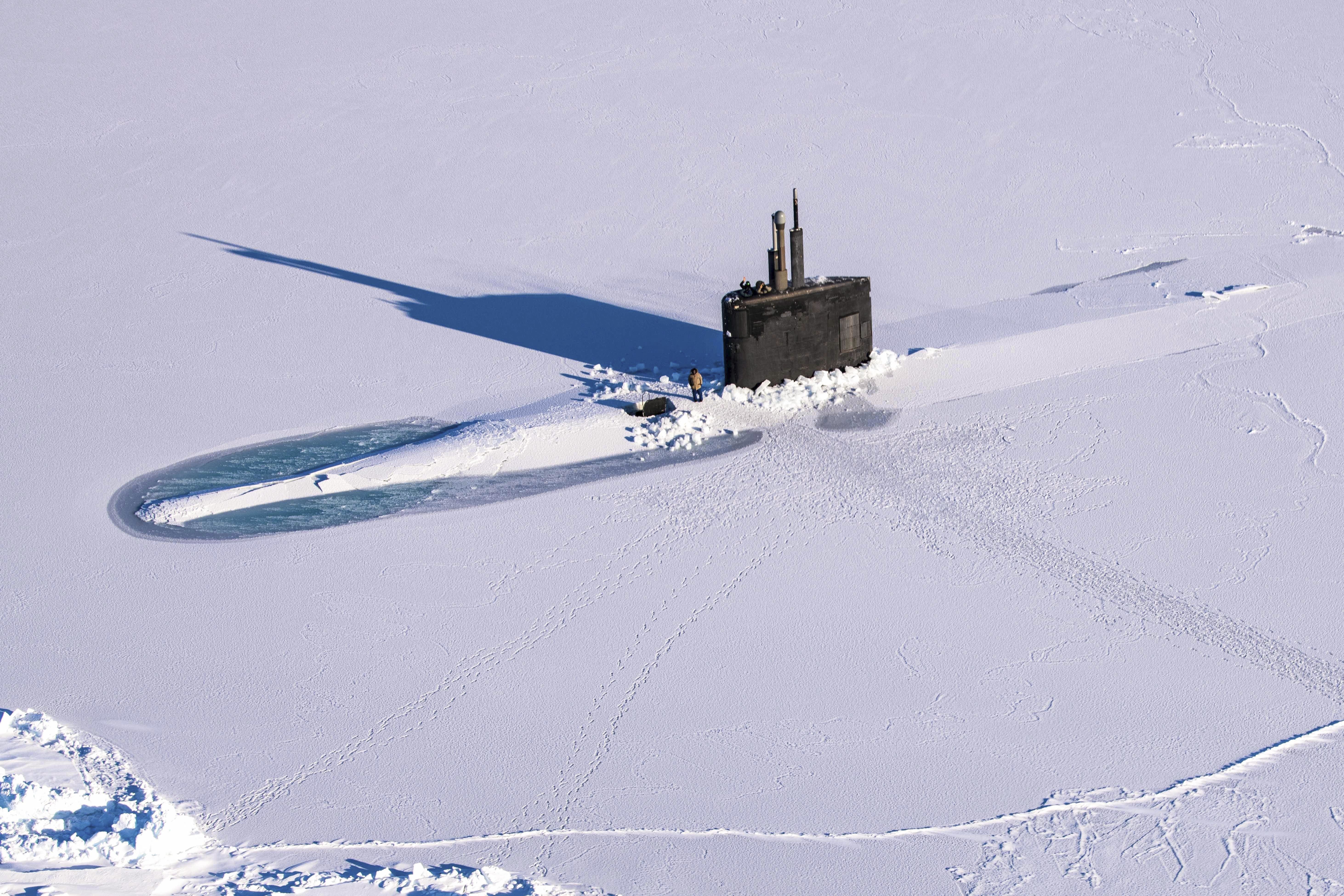 Los Angeles–class fast-attack submarine USS Pasadena breaks through ice in ICEX 2022, March 12, 2022, in Beaufort Sea, Arctic Circle(U.S. Navy/Trey Hutcheson)